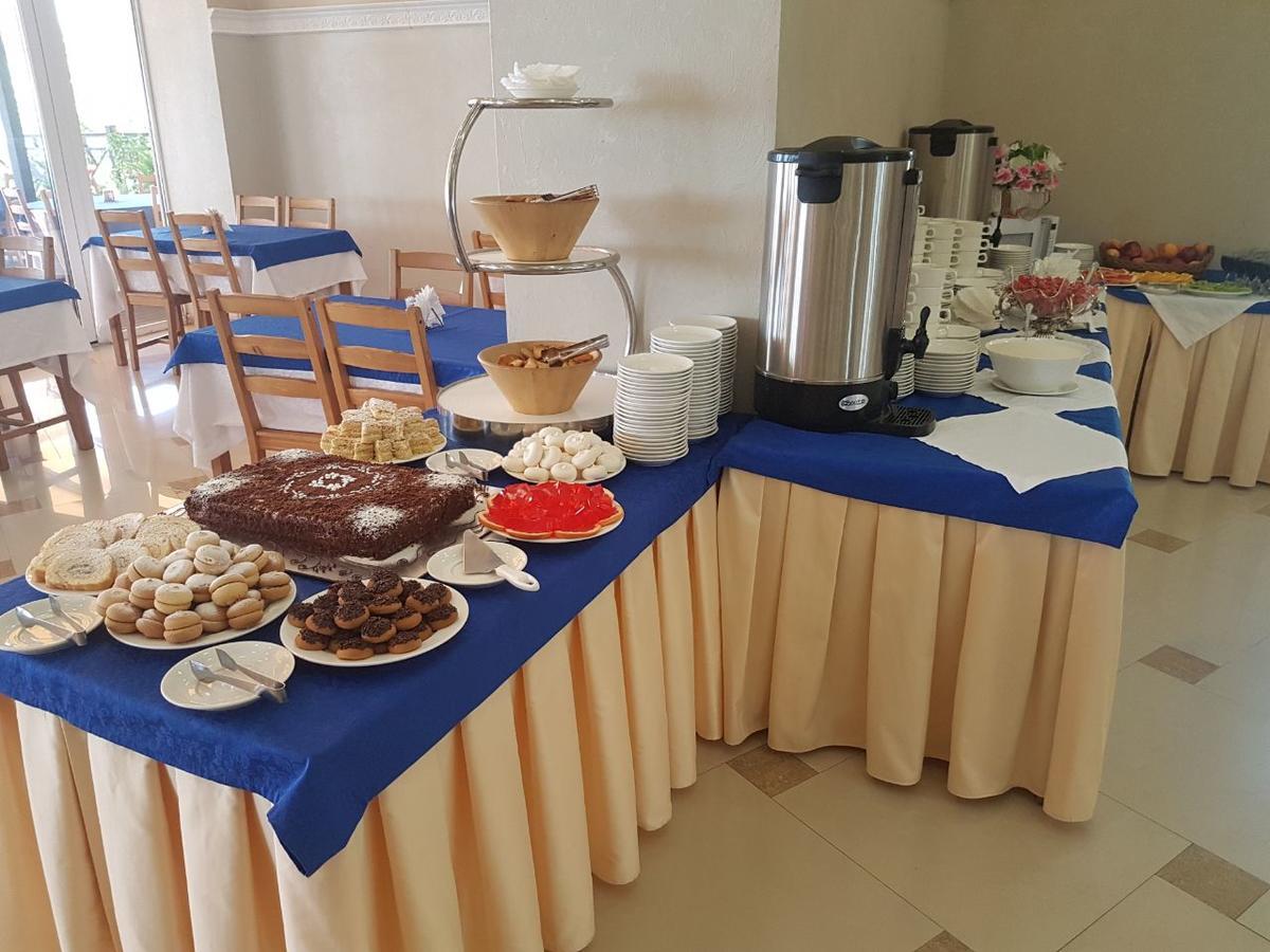 Lazurniy Bereg Hotel Гагра Екстериор снимка