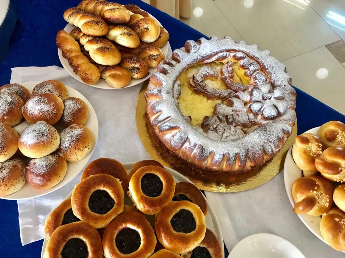 Lazurniy Bereg Hotel Гагра Екстериор снимка